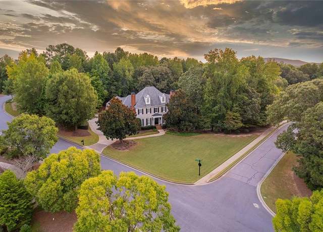 Property at 110 Ansley Way, Roswell, GA 30075, 6 beds, 6 baths