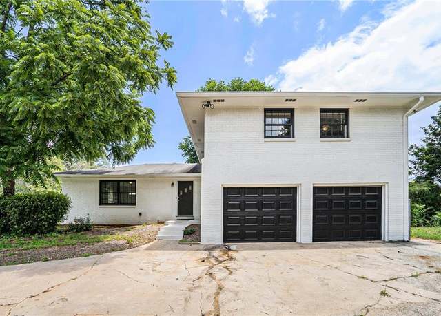 Property at 1894 Twin Falls Rd, Decatur, GA 30032, 4 beds, 2 baths