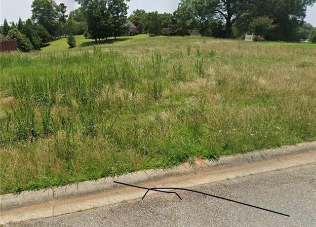 Property at 205 Josiah Ct, Macon, GA 31220