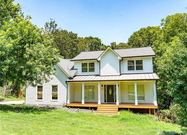 Property at 281 Timber Laurel Ln, Lawrenceville, GA 30043, 4 beds, 2.5 baths