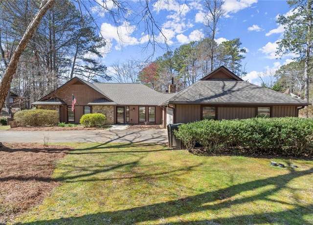 Property at 3093 Brookshire Way, Duluth, GA 30096, 3 beds, 2 baths