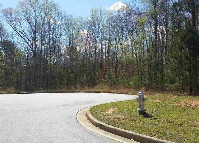 Property at 154 SE Shawnee Trl, Dallas, GA 30157