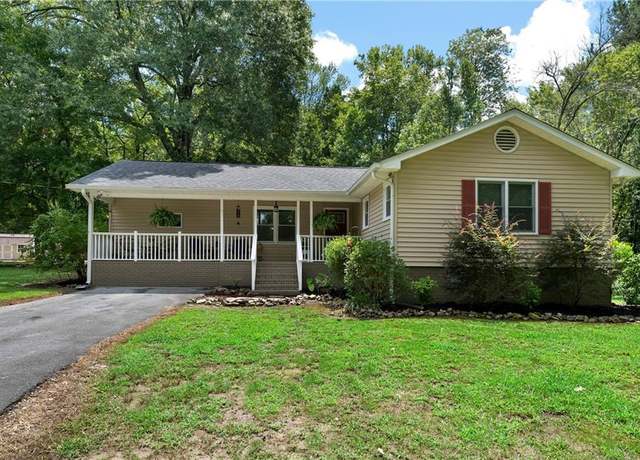 Property at 1246 Roland Hayes Pkwy SW, Calhoun, GA 30701, 2 beds, 2.5 baths