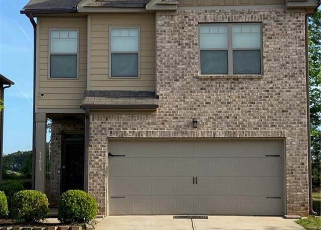 Property at 11813 Lovejoy Crossing Blvd, Hampton, GA 30228, 3 beds, 2 baths