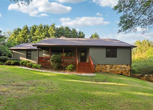 Property at 4071 Warren Rd, Flowery Branch, GA 30542, 5 beds, 3 baths