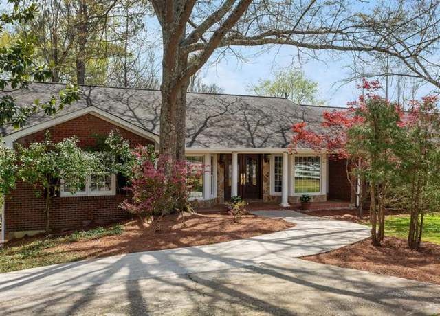 Property at 10170 Cedar Grove Rd, Chattahoochee Hills, GA 30213, 5 beds, 5.5 baths