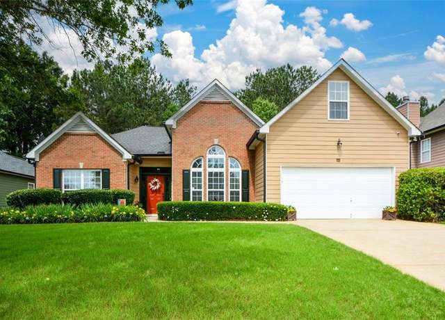 Property at 9013 Aldbury Dr, Locust Grove, GA 30248, 4 beds, 2 baths