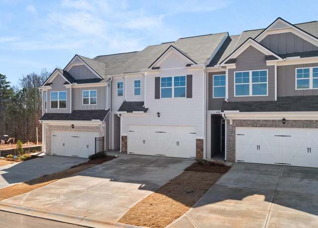 Property at 6698 Corryton St, Flowery Branch, GA 30542, 4 beds, 2.5 baths