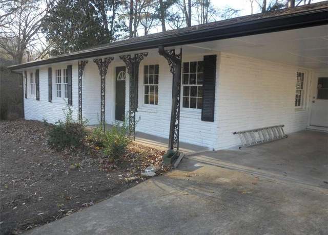 Property at 545 Oak Valley Dr, Riverdale, GA 30274, 4 beds, 2.5 baths