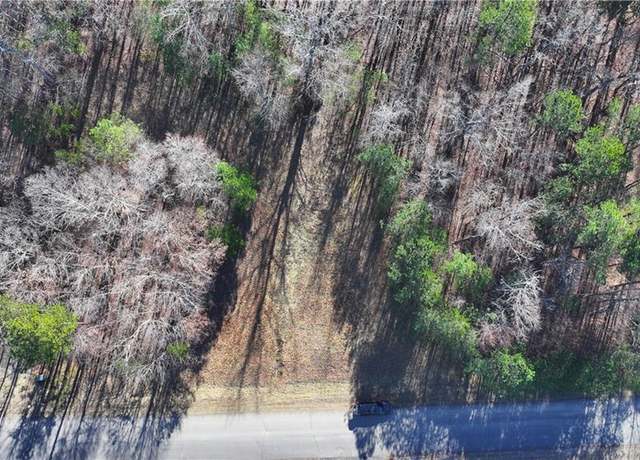 Property at 29 Saratoga Dr, Rydal, GA 30171
