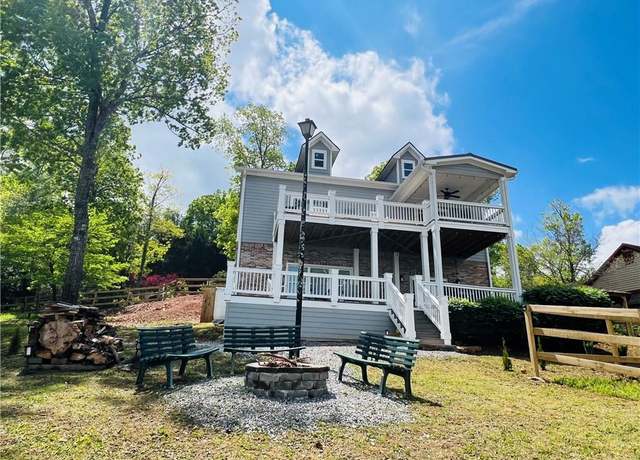 Property at 3243 Dogwood Ln, Hiawassee, GA 30546, 4 beds, 3 baths