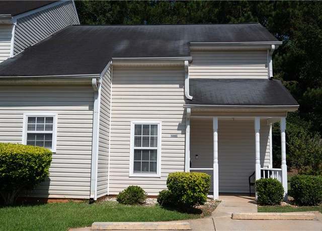 Property at 6460 Wellington Chase Ct, Lithonia, GA 30058, 3 beds, 2 baths