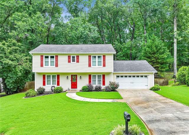 Property at 3605 Hickory Cir SE, Smyrna, GA 30080, 3 beds, 2.5 baths