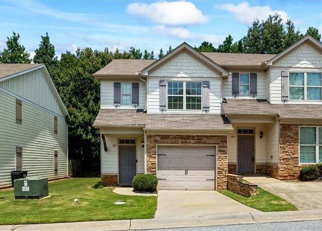 Property at 4271 High Park Ln #16, East Point, GA 30344, 3 beds, 2.5 baths