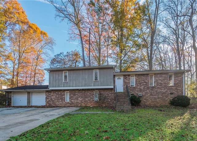Property at 8564 Jenson Dr, Jonesboro, GA 30236, 3 beds, 2 baths