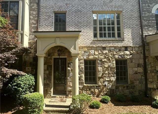Property at 3676 Brookhaven Manor Xing NE, Atlanta, GA 30319, 3 beds, 3.5 baths