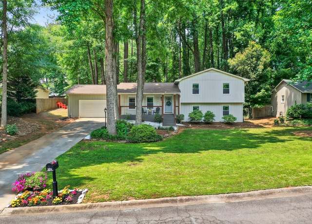 Property at 5341 Tall Oak Dr, Marietta, GA 30068, 4 beds, 3 baths