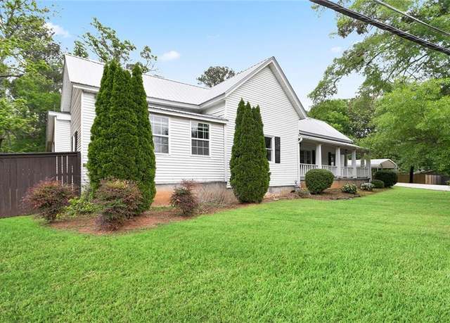 Property at 1830 Lost Mountain Rd, Powder Springs, GA 30127, 3 beds, 2 baths