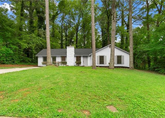 Property at 1490 Diplomat Dr, Riverdale, GA 30296, 3 beds, 2 baths