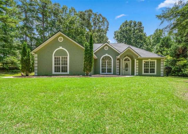 Property at 5 Queens Ct, Sharpsburg, GA 30277, 3 beds, 2 baths