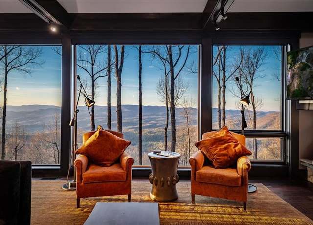 Property at 82 Ridgehaven Ln, Ellijay, GA 30536, 3 beds, 2.5 baths