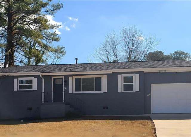 Property at 1800 Pinedale Dr NW, Atlanta, GA 30314, 4 beds, 2.5 baths