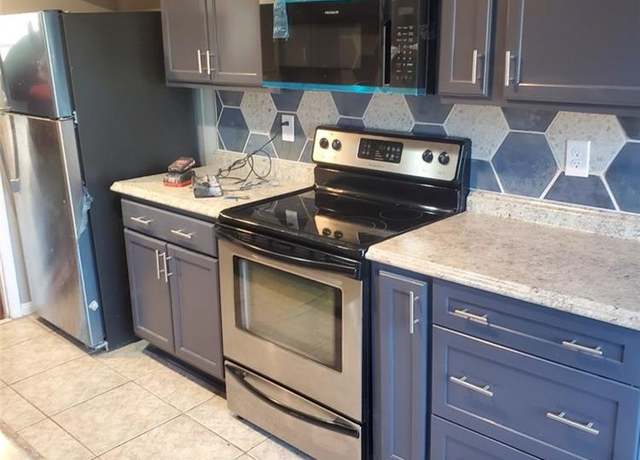 Property at 6354 Shannon Pkwy Unit 6C, Union City, GA 30291, 3 beds, 2.5 baths