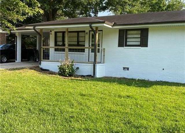 Property at 304 Elizabeth Ln, Griffin, GA 30223, 3 beds, 2 baths