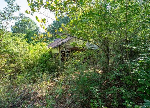 Property at 496 Flat Woods Rd, Calhoun, GA 30701