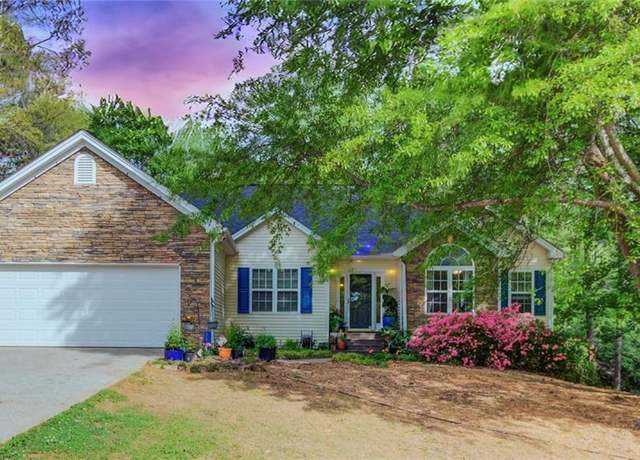 Property at 3085 Willow Park Dr, Dacula, GA 30019, 3 beds, 2 baths