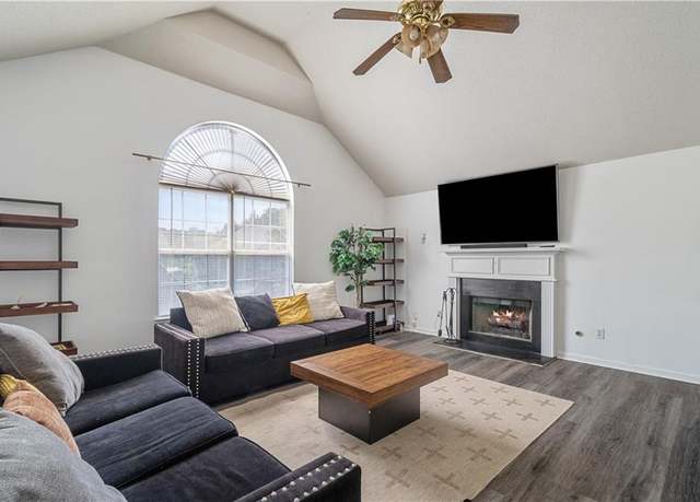 Property at 3644 Gray Birch Dr, Decatur, GA 30034, 3 beds, 2.5 baths