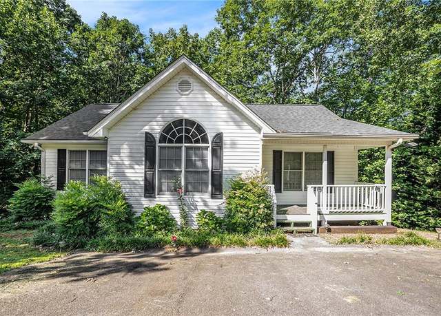 Property at 245 Royal Oaks Ln, Dahlonega, GA 30533, 5 beds, 3 baths