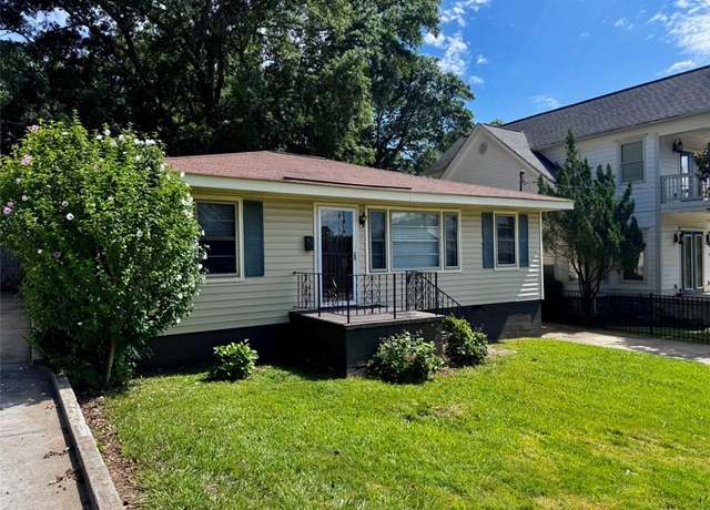 Property at 1511 Walker Ave, Atlanta, GA 30337, 3 beds, 2 baths