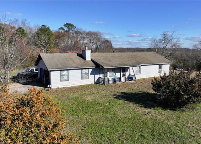 Property at 605 Ebenezer Church Rd, Jefferson, GA 30549, 3 beds, 2 baths