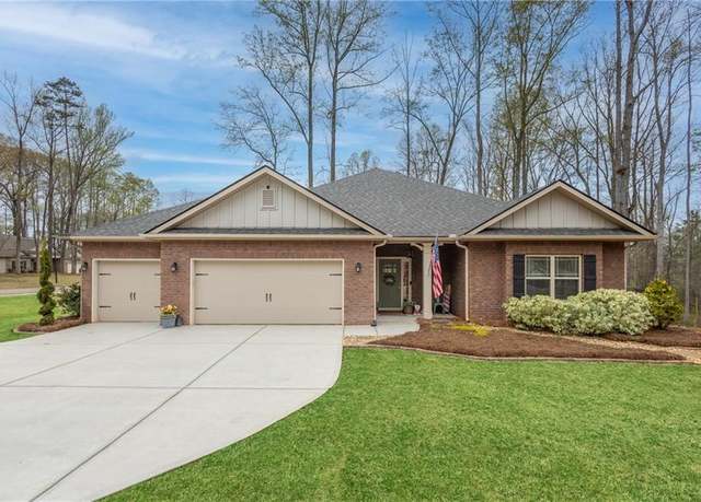 Property at 251 River Glen Dr, Jefferson, GA 30549, 4 beds, 2 baths