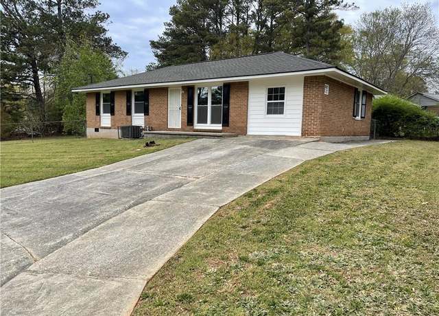 Property at 6927 Eunice Dr, Riverdale, GA 30274, 3 beds, 2 baths