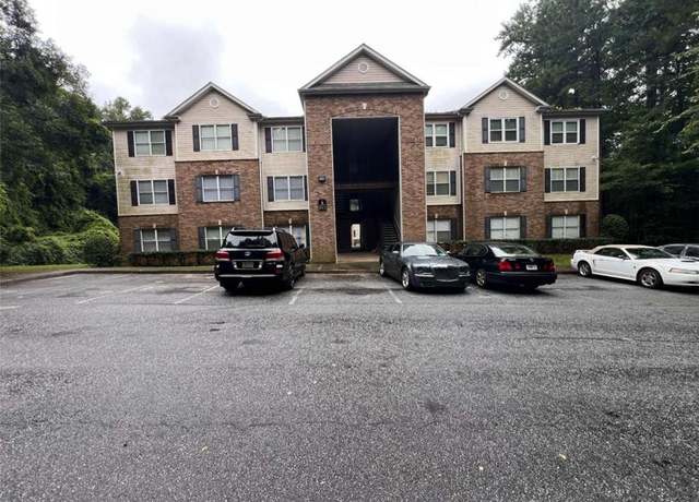 Property at 3207 Fairington Dr, Lithonia, GA 30038, 3 beds, 2 baths
