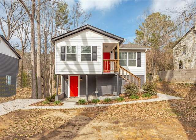 Property at 2343 Carver Dr NW, Atlanta, GA 30314, 3 beds, 2 baths