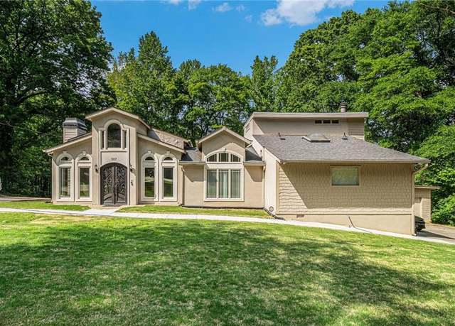 Property at 387 Nickajack Rd SE, Mableton, GA 30126, 4 beds, 4.5 baths