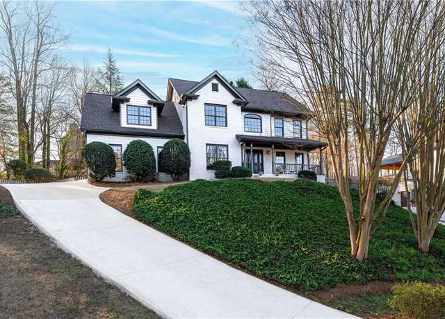 Property at 160 Deer Cliff Cv, Lawrenceville, GA 30043, 4 beds, 2.5 baths