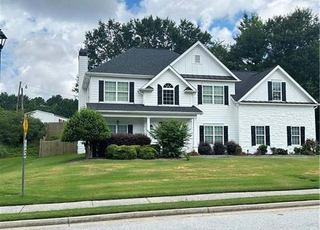 Property at 540 Langley Creek Dr, Loganville, GA 30052, 4 beds, 2.5 baths