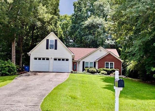 Property at 1900 Mcconnell Rd, Grayson, GA 30017, 4 beds, 2 baths
