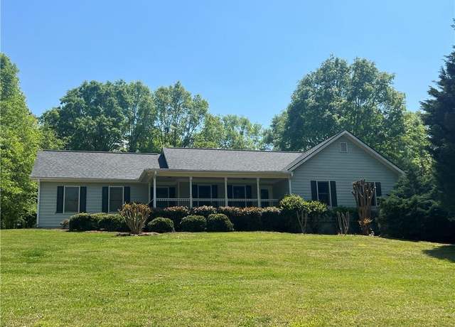 Property at 6365 Mountain View Trl, Cumming, GA 30041, 3 beds, 2.5 baths