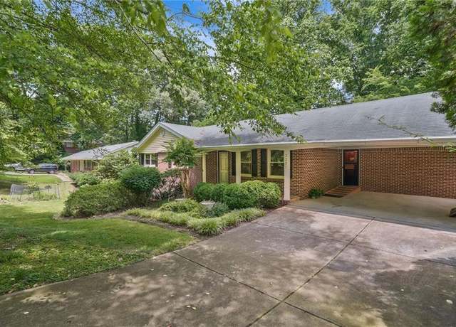 Property at 3327 Spring Meadow Ct, Tucker, GA 30084, 3 beds, 2 baths