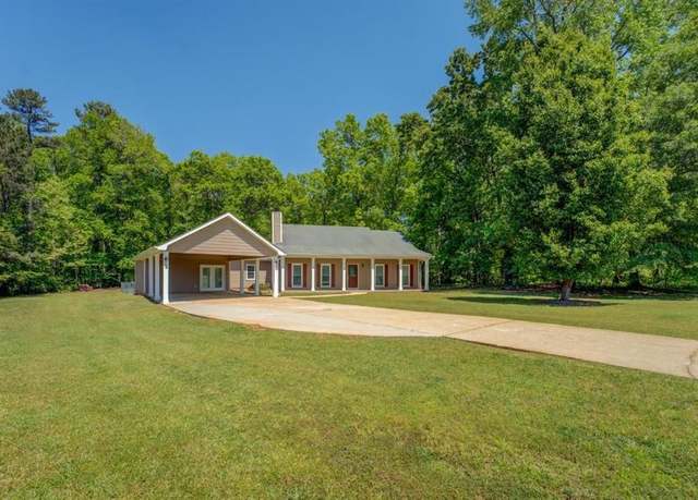 Property at 70 Graystone Dr, Covington, GA 30014, 3 beds, 2 baths