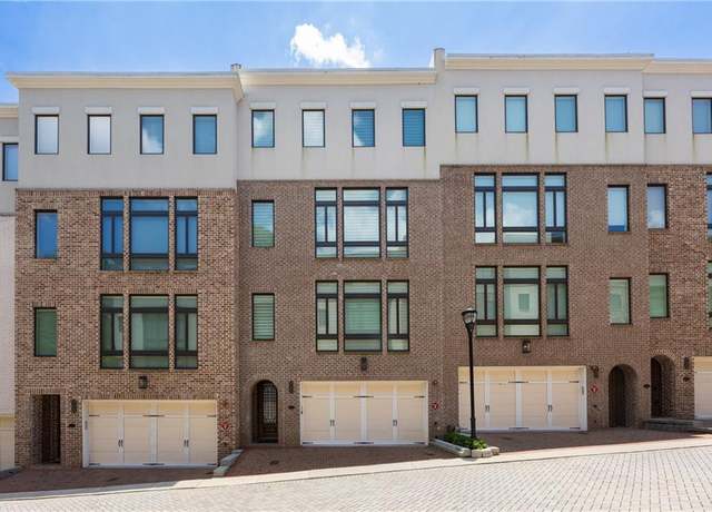 Property at 717 Lenox Ln, Atlanta, GA 30324, 4 beds, 4.5 baths