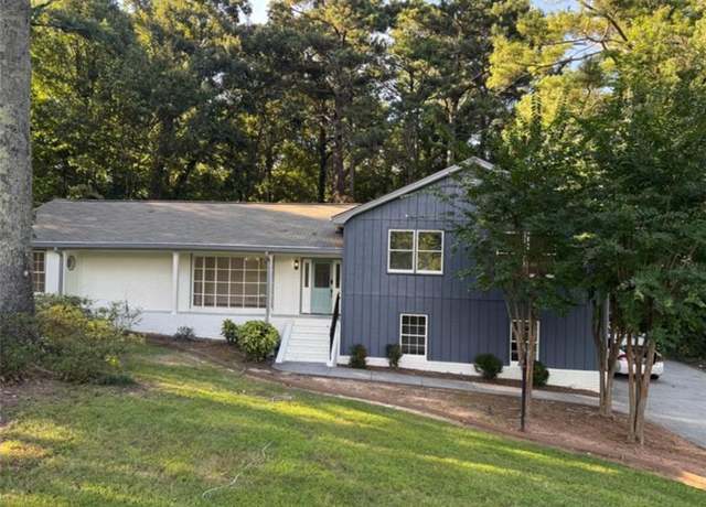 Property at 1946 Macland Rd SW, Marietta, GA 30064, 4 beds, 2.5 baths