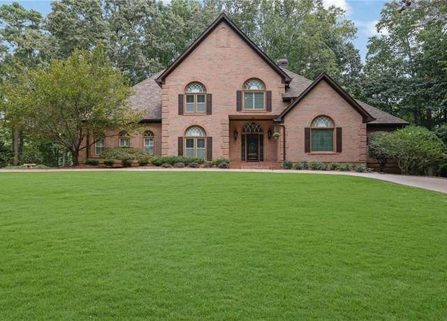 Property at 1002 Iron Mountain Rd, Canton, GA 30115, 5 beds, 3.5 baths