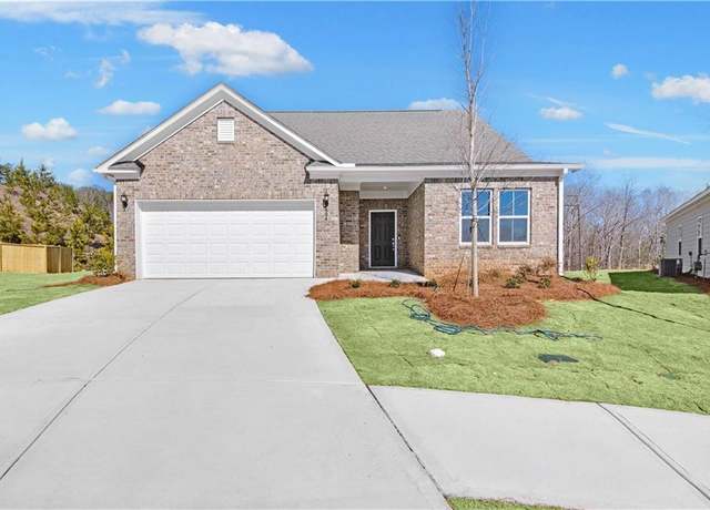 Property at 464 Village Ln, Fairburn, GA 30213, 3 beds, 2 baths