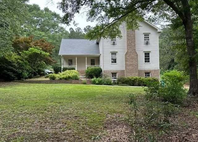 Property at 2377 Centerville Rosebud Rd, Loganville, GA 30052, 6 beds, 3.5 baths